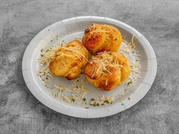 Garlic Knots